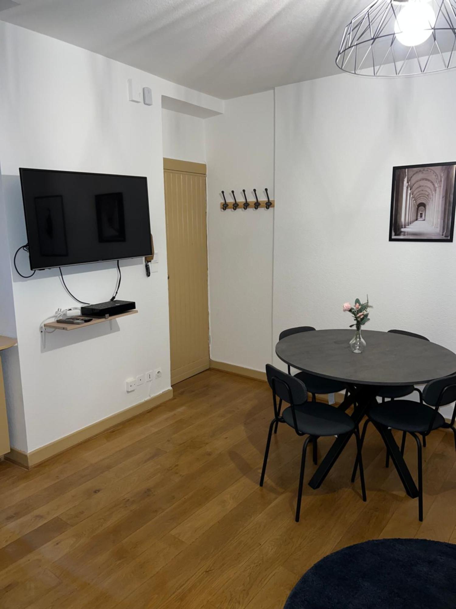 Appartement Dijon Le Zola, Avec Parking Prive Sur Demande Payant Sur Place Eksteriør bilde